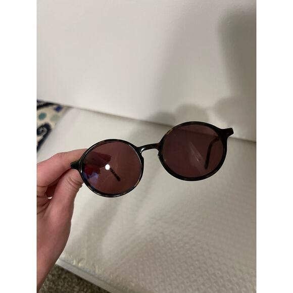 Focusers Atticus Amber Frames Sunglasses - Picture 4 of 6